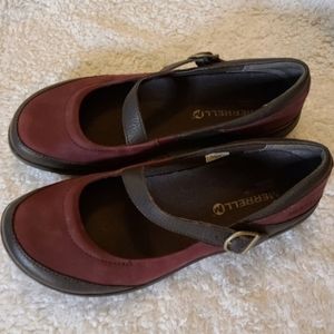 Merrell Dassie Mary Janes Deep Red, Size 8